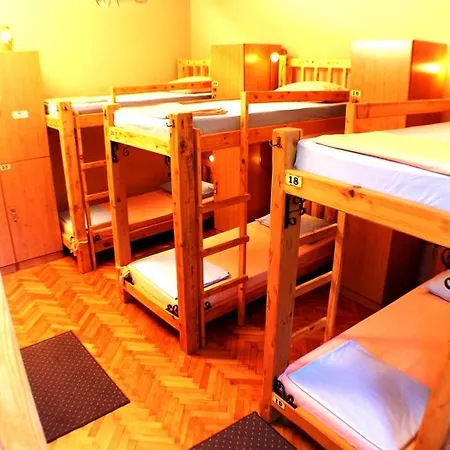 Hostel Reveller's